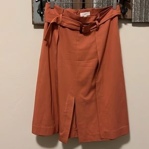 a Loves a front pleats and slit pencil skirt with pockets size 8